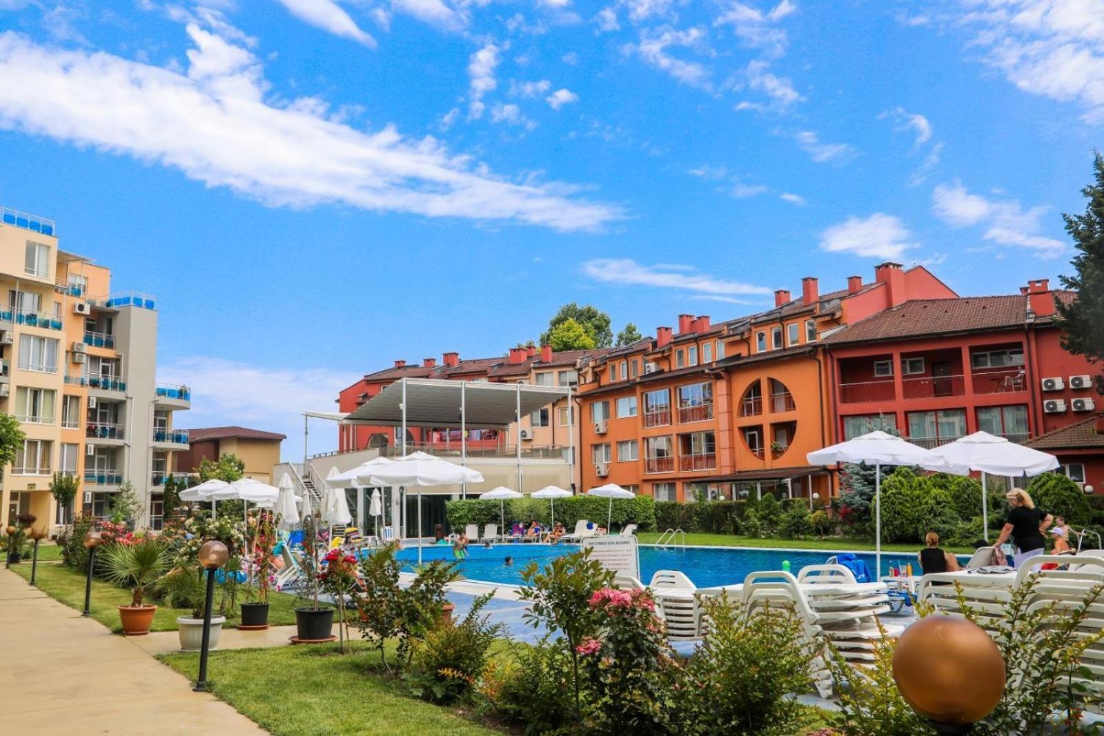 Luxury First Line Apartment With Pool By The Sea Neszebar Kültér fotó